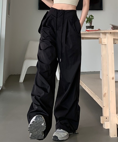 LAFFMO（ラフモ）の「ナイロンカーゴワイドパンツ（その他パンツ・レディース・ブラック/ダークグレー・F）」の14枚目の写真