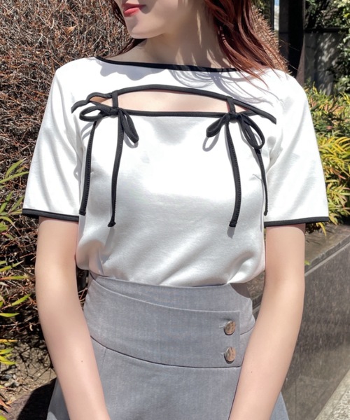 NOMAE（ノーマエ）の「【新色追加】カットアウトパイピングリボントップス（Tシャツ/カットソー・レディース・ホワイト/ベージュ/ブラック/グレー/アイボリー・FREE）」の2枚目の写真