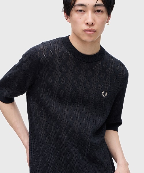 FRED PERRY(フレッドペリー)の「Open Knit T-Shirt(Tシャツ/カットソー・メンズ・ブラック・L/M)」の1枚目の写真