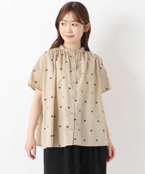 one'sterrace(ワンズテラス)の「綿麻ドット刺繍 前開きブラウス(シャツ/ブラウス・レディース・ベージュ系8/アイボリー系8・02)」の1枚目の写真
