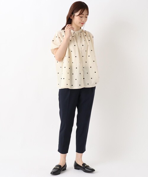 one'sterrace(ワンズテラス)の「綿麻ドット刺繍 前開きブラウス(シャツ/ブラウス・レディース・ベージュ系8/アイボリー系8・02)」の11枚目の写真