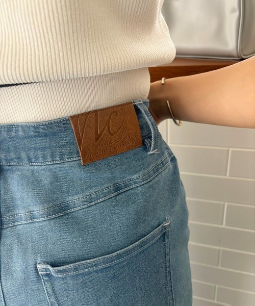 one after another NICE CLAUP(ワンアフターアナザーナイスクラップ)の「【OTONA NICE】ストレッチデニムスカート(デニムスカート・レディース・ブラック/ネイビー/ブルー・SMALL/MEDIUM/LARGE)」の10枚目の写真