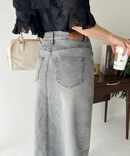 one after another NICE CLAUP(ワンアフターアナザーナイスクラップ)の「【OTONA NICE】ストレッチデニムスカート(デニムスカート・レディース・ブラック/ネイビー/ブルー・SMALL/MEDIUM/LARGE)」の16枚目の写真