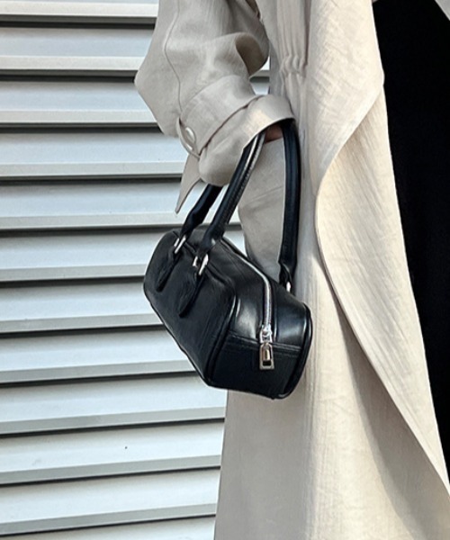 Vipoa（ヴィポア）の「square hand bag（ハンドバッグ・レディース・ホワイト/ブラック/ブルー・FREE）」の5枚目の写真