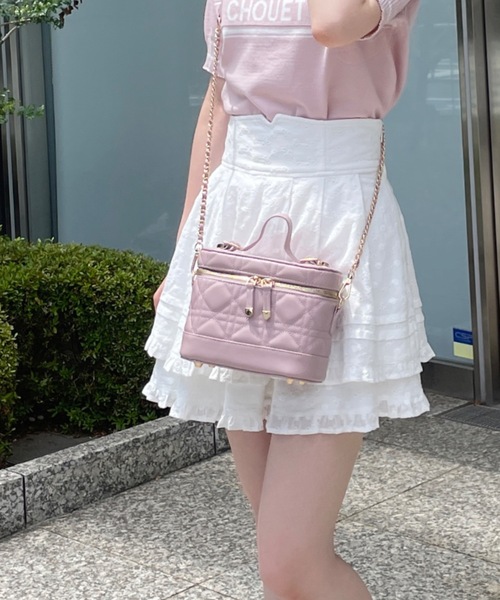 one wayザッカ（ワンウェイザッカ）の「キルティング3wayバニティバッグ（ショルダーバッグ・レディース・アイボリー/ブラック/ベージュ/ピンク・FREE）」の4枚目の写真