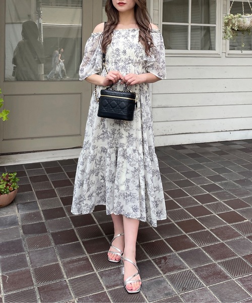 one wayザッカ（ワンウェイザッカ）の「キルティング3wayバニティバッグ（ショルダーバッグ・レディース・アイボリー/ブラック/ベージュ/ピンク・FREE）」の10枚目の写真