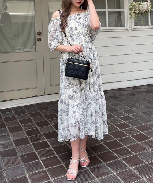 one wayザッカ（ワンウェイザッカ）の「キルティング3wayバニティバッグ（ショルダーバッグ・レディース・アイボリー/ブラック/ベージュ/ピンク・FREE）」の9枚目の写真