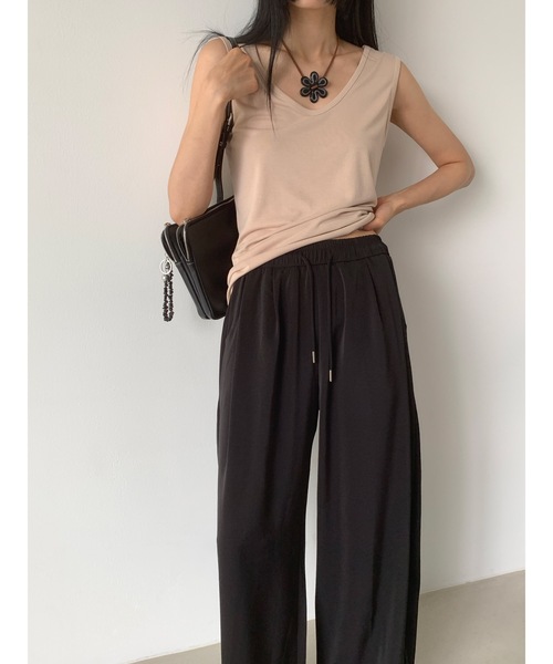 Didot.showroom（ディドット ショールーム）の「タックワイドリラックスパンツ（スウェットパンツ・レディース・アイボリー/ブラック/ベージュ・FREE）」の4枚目の写真