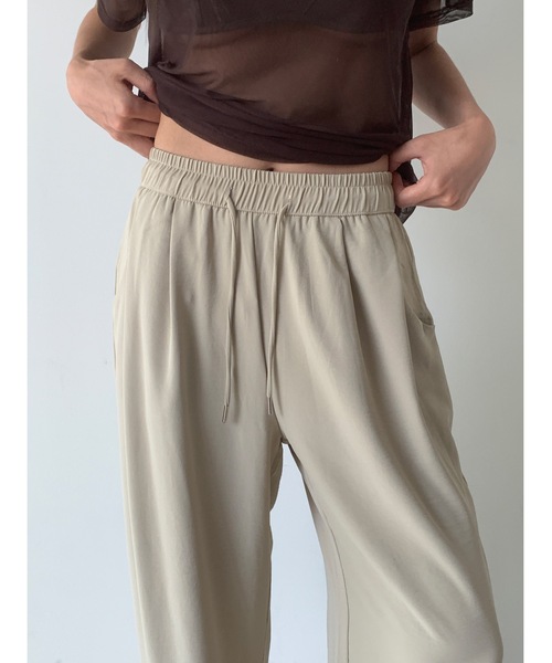 Didot.showroom（ディドット ショールーム）の「タックワイドリラックスパンツ（スウェットパンツ・レディース・アイボリー/ブラック/ベージュ・FREE）」の17枚目の写真