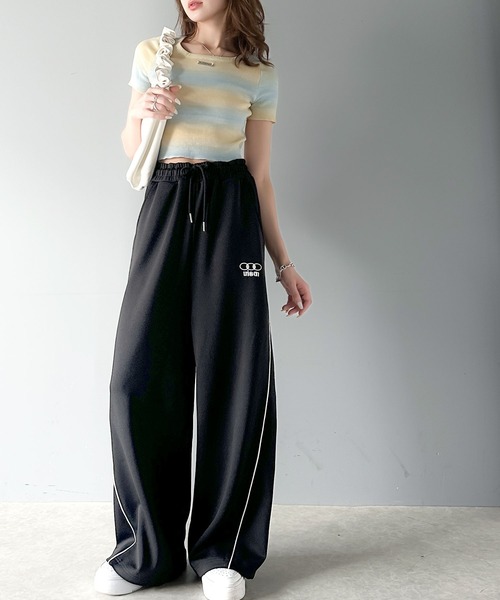 classicalelf（クラシカルエルフ）の「大人スポーティー。サイド切替ダンボールスウェットパンツ（セットアップ可能イージーパンツ）（スウェットパンツ・レディース・ホワイト系その他/ブラック・X-LARGE/SMALL/MEDIUM/LARGE）」の4枚目の写真