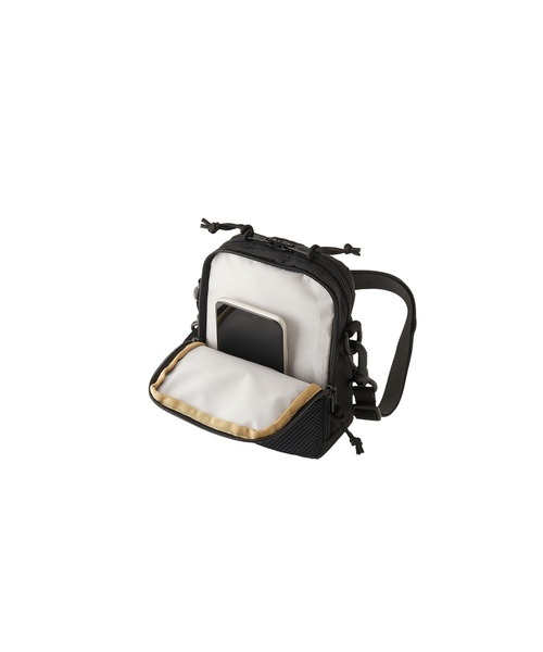 COLEMAN(コールマン)の「ウォーカーポーチS(ボディバッグ/ウエストポーチ・レディース・ブラック/ブラック系その他/ベージュ系その他・2L)」の8枚目の写真