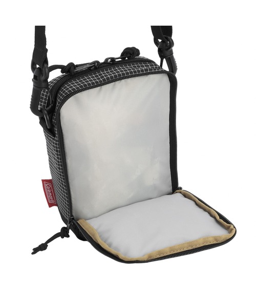 COLEMAN(コールマン)の「ウォーカーポーチS(ボディバッグ/ウエストポーチ・レディース・ブラック/ブラック系その他/ベージュ系その他・2L)」の17枚目の写真