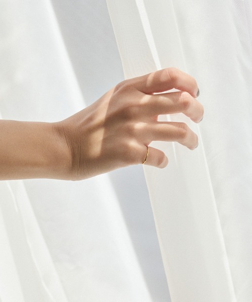 CENE（セネ）の「【CENE】セネ/ブロードツイストピンキーリング（リング・レディース・シルバー/ゴールド・1号/5号/3号）」の4枚目の写真