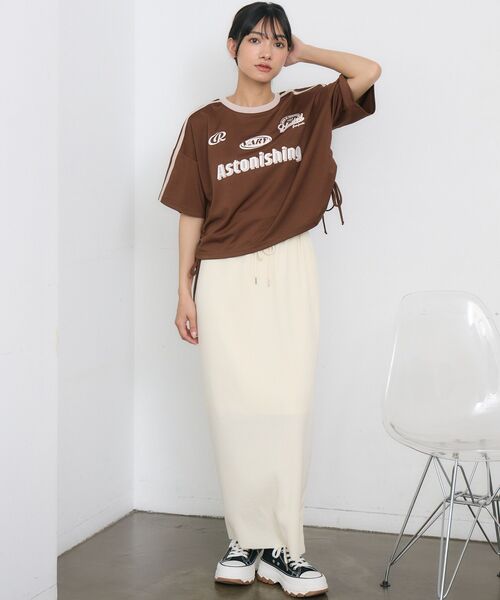 RETRO GIRL(レトロガール)の「ドロストスポーツTEE(Tシャツ/カットソー・レディース・ブラウン/オフホワイト/ブラック・FREE)」の22枚目の写真
