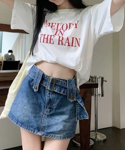 SHEENA（シーナ）の「綿100％、英字ロゴプリントＴシャツ（Tシャツ/カットソー・レディース・ホワイト×レッド/ホワイト×ブルー・M）」の4枚目の写真