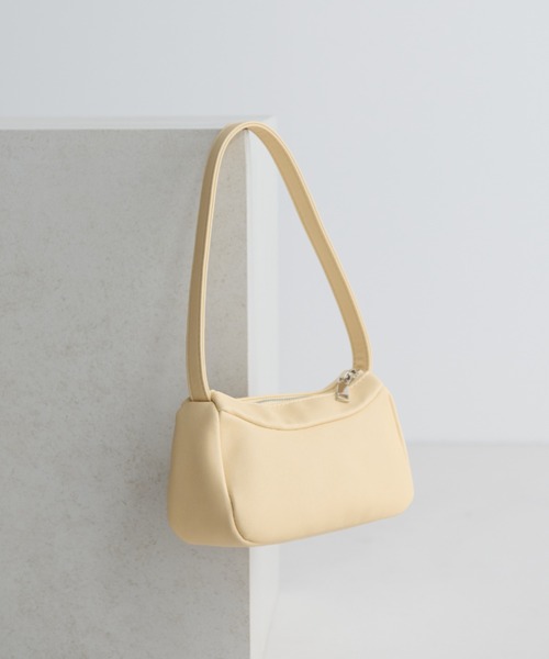 MERLOT（メルロー）の「フェイクレザーミニショルダーバッグ / 350mlペットボトル収納可能（ショルダーバッグ・レディース・ブラック/イエロー・FREE）」の19枚目の写真