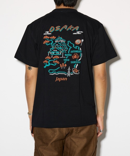 シジュウナナ(シジュウナナ)の「【 47 / シジュウナナ 】 大阪 マップ Tシャツ 半袖 観光地 刺繍風 OSAKA MAP Tee④ WEE(Tシャツ/カットソー・レディース・ブラック/ホワイト・XL/L/M)」の1枚目の写真