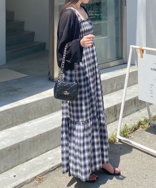 INGNI(イング)の「チェック柄シャーリングワンピース(ワンピース・レディース・ブラック系/ブラウン系その他2・M)」の6枚目の写真