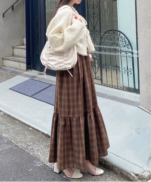 INGNI(イング)の「チェック柄シャーリングワンピース(ワンピース・レディース・ブラック系/ブラウン系その他2・M)」の10枚目の写真