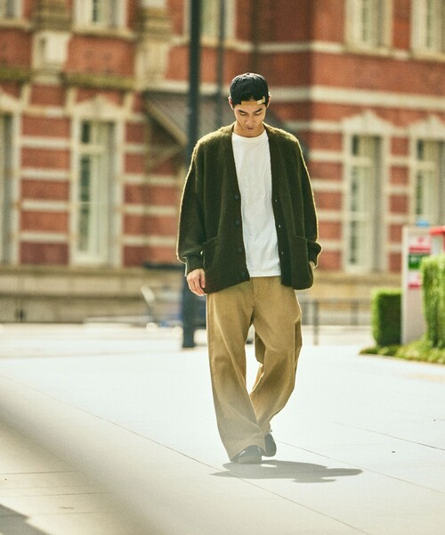 FREAK'S STORE（フリークスストア）の「限定展開 リラックスフィット モヘアタッチ シャギーニット ルーズカーディガン（カーディガン/ボレロ・メンズ・チャコールグレー/ブラック/ネイビー/ブラウン/レッド/オリーブ/サックスブルー・SMALL/MEDIUM/LARGE）」の19枚目の写真