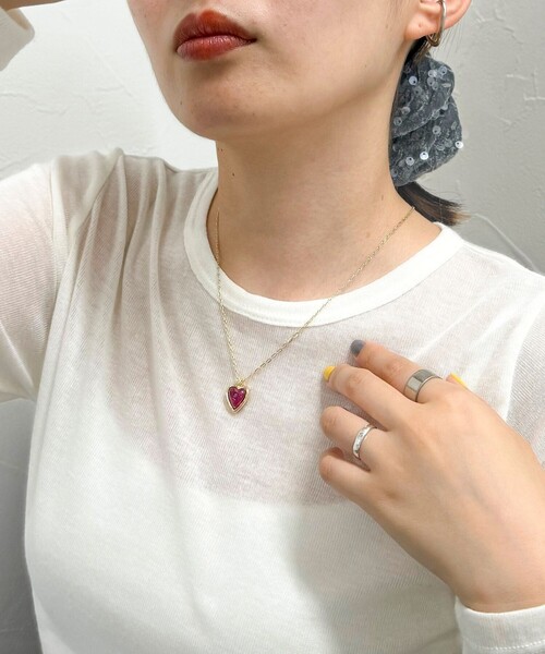 fredy emue（フレディエミュ）の「クリアハートトップネックレス（ネックレス・レディース・ブルー/ゴールド/グリーン/ピンク・FREE）」の15枚目の写真