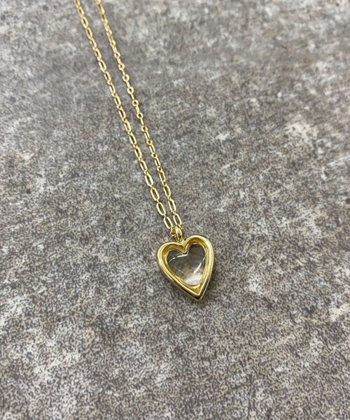 fredy emue（フレディエミュ）の「クリアハートトップネックレス（ネックレス・レディース・ブルー/ゴールド/グリーン/ピンク・FREE）」の16枚目の写真