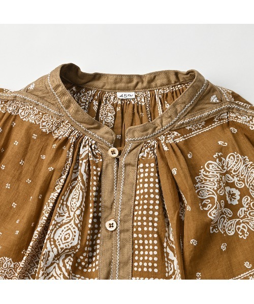 45R（フォーティファイブアール）の「バンダナミックスプリントのスモックドレス（ドレス・レディース・ブラウン/ネイビー・FREE）」の8枚目の写真