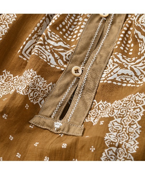 45R（フォーティファイブアール）の「バンダナミックスプリントのスモックドレス（ドレス・レディース・ブラウン/ネイビー・FREE）」の10枚目の写真