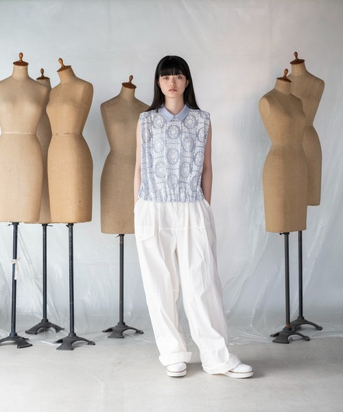 mintdesigns（ミントデザインズ）の「FROST FLOWER TOP / フロストフラワートップ（その他トップス・レディース・ホワイト/サックスブルー・2）」の3枚目の写真