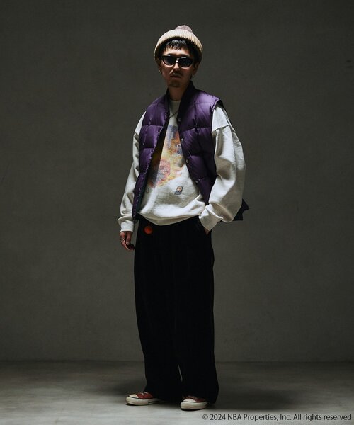 OFF THE COURT by NBA（オフザコートバイエヌビーエー）の「Off The Court by NBA / オフ・ザ・コート バイ NBA 別注 スウェット（スウェット・メンズ・オートミール/ネイビー/アイボリー/ブラック/ブラック系その他/オレンジ/グレー・LARGE/MEDIUM/SMALL）」の10枚目の写真