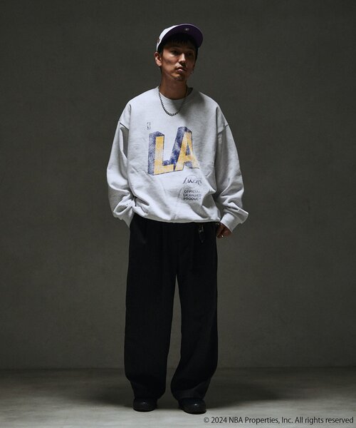 OFF THE COURT by NBA（オフザコートバイエヌビーエー）の「Off The Court by NBA / オフ・ザ・コート バイ NBA 別注 スウェット（スウェット・メンズ・オートミール/ネイビー/アイボリー/ブラック/ブラック系その他/オレンジ/グレー・LARGE/MEDIUM/SMALL）」の20枚目の写真