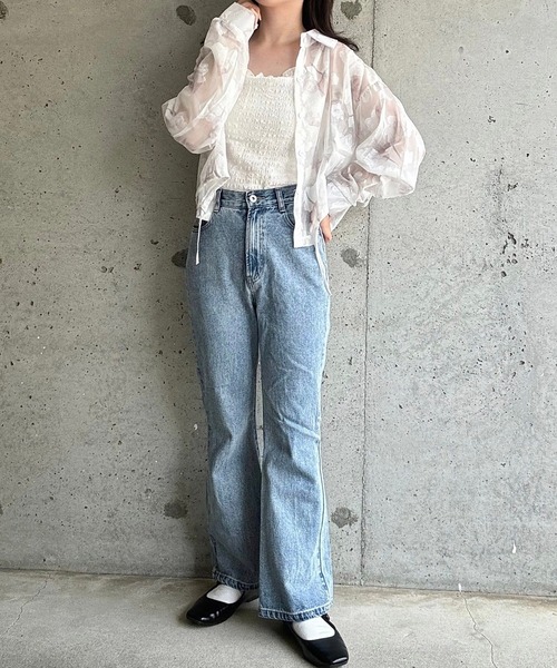 merrylatte(メリーラテ)の「シアージャガードフラワーショート丈ブラウス(シャツ/ブラウス・レディース・ホワイト・SMALL)」の16枚目の写真