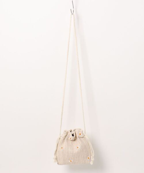 Pochi Pouch(ポチポーチ)の「Pochi Pouch/2way 花柄 マルチ 巾着/ショルダーバッグ(ショルダーバッグ・レディース・ホワイト/ベージュ/ブラウン/ホワイト系その他/ブラウン系その他/ベージュ系その他・FREE)」の2枚目の写真