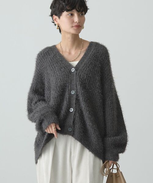 AMERICAN HOLIC(アメリカンホリック)の「Vネックシャギーニットカーディガン(カーディガン/ボレロ・レディース・モカ/ライトグレー/ブルーグリーン/チャコールグレー・L/M)」の7枚目の写真
