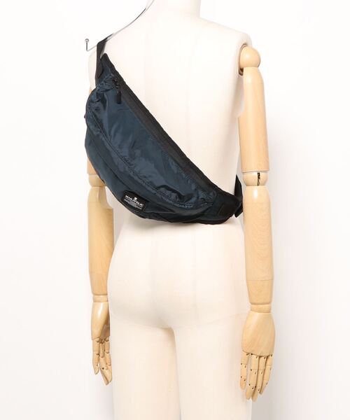 MAKAVELIC(マキャベリック)の「【62】【it】【MAKAVELIC】RICO SUPER LIGHT WAIST BAG(ボディバッグ/ウエストポーチ・レディース・ベージュ/ネイビー・FREE)」の18枚目の写真