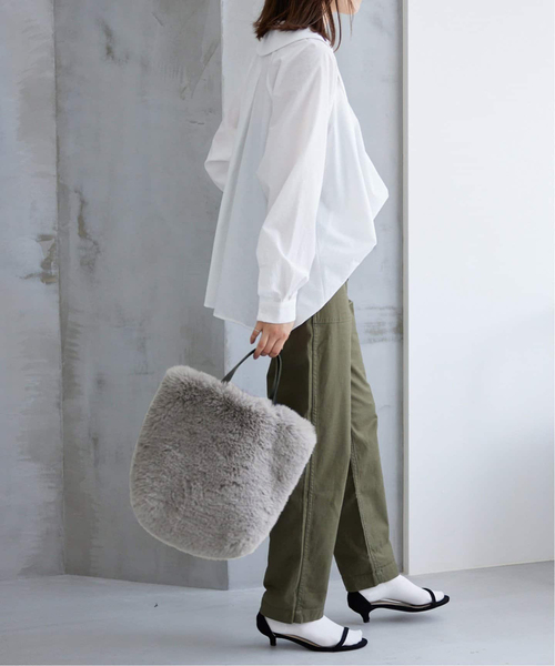 JOURNAL STANDARD relume（ジャーナルスタンダード　レリューム）の「《WEB限定追加2》RELUMEファーバッグ（ハンドバッグ・レディース・チャコールグレー/ベージュ・FREE）」の3枚目の写真