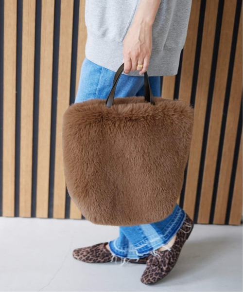 JOURNAL STANDARD relume（ジャーナルスタンダード　レリューム）の「《WEB限定追加2》RELUMEファーバッグ（ハンドバッグ・レディース・チャコールグレー/ベージュ・FREE）」の9枚目の写真