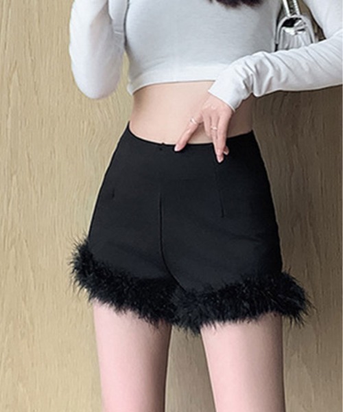 kirakiraShop(キラキラショップ)の「ファー ハイウエスト ショート パンツ(その他パンツ・レディース・ブラック/ホワイト・S/M/L)」の7枚目の写真