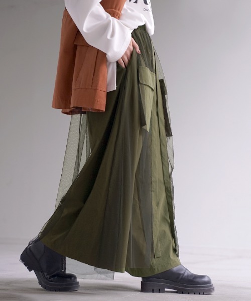 HUG.U（ハグユー）の「チュールレイヤード ワイドパンツ（カーゴパンツ・レディース・ブラック/ベージュ/カーキ・FREE）」の10枚目の写真