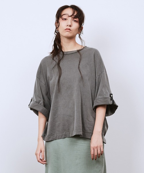 Dulcamara(ドゥルカマラ)の「ピグメントジャージーロールアップT(Tシャツ/カットソー・メンズ・ブラック/グリーン/ベージュ・0/1)」の1枚目の写真