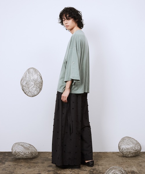 Dulcamara(ドゥルカマラ)の「ピグメントジャージーロールアップT(Tシャツ/カットソー・メンズ・ブラック/グリーン/ベージュ・0/1)」の6枚目の写真