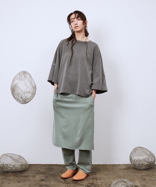 Dulcamara(ドゥルカマラ)の「ピグメントジャージーロールアップT(Tシャツ/カットソー・メンズ・ブラック/グリーン/ベージュ・0/1)」の10枚目の写真