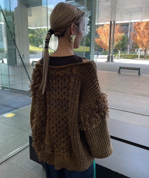 AIC.（エーアイシー）の「カットアウトループ編みニット（ニット/セーター・レディース・アイボリー/ブラウン・FREE）」の13枚目の写真