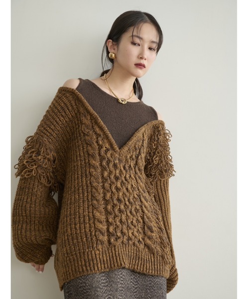 AIC.（エーアイシー）の「カットアウトループ編みニット（ニット