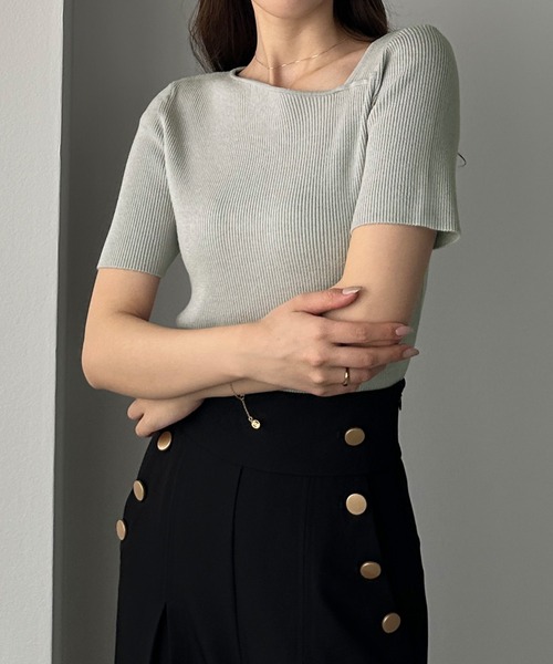 Louere(ルエレ)の「アシメネック半袖リブニット(ニット/セーター・レディース・チャコール/ネイビー/ホワイト/ライトグレー/ブラック・X-LARGE/SMALL/MEDIUM/LARGE)」の11枚目の写真