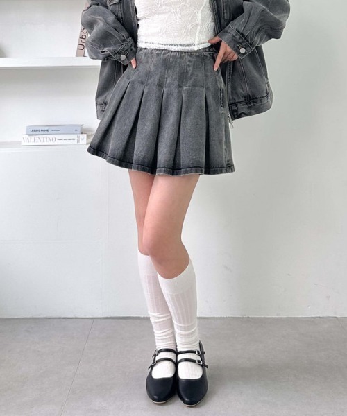 archives（アルシーヴ）の「デニムプリーツミニスカート（スカート・レディース・ベージュ/グレー/ブルー/ブラック・SMALL/MEDIUM）」の21枚目の写真