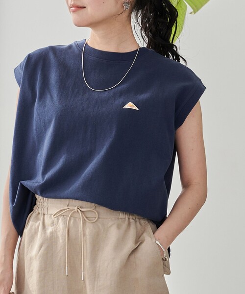 KELTY(ケルティ)の「KELTY(ケルティ)別注 ワンポイントロゴ ノースリーブTシャツ(Tシャツ/カットソー・レディース・ホワイト/ブラック/ネイビー/オレンジ・M/L)」の3枚目の写真