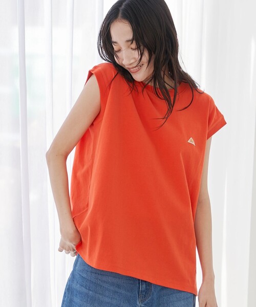 KELTY(ケルティ)の「KELTY(ケルティ)別注 ワンポイントロゴ ノースリーブTシャツ(Tシャツ/カットソー・レディース・ホワイト/ブラック/ネイビー/オレンジ・M/L)」の4枚目の写真