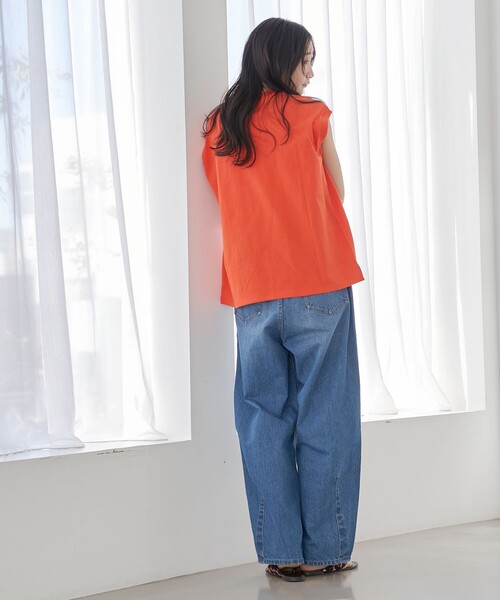 KELTY(ケルティ)の「KELTY(ケルティ)別注 ワンポイントロゴ ノースリーブTシャツ(Tシャツ/カットソー・レディース・ホワイト/ブラック/ネイビー/オレンジ・M/L)」の15枚目の写真