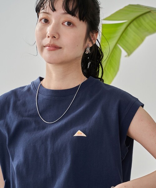 KELTY(ケルティ)の「KELTY(ケルティ)別注 ワンポイントロゴ ノースリーブTシャツ(Tシャツ/カットソー・レディース・ホワイト/ブラック/ネイビー/オレンジ・M/L)」の18枚目の写真